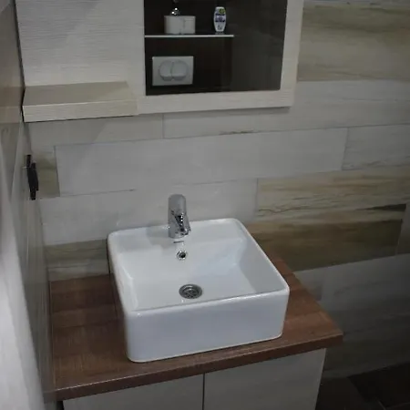 G1 U Milmari Kompleksu - Lägenhet *