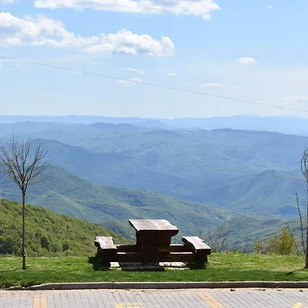 G1 U Milmari Kompleksu - Апартаменты