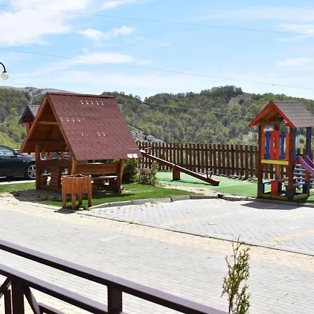 G1 U Milmari Kompleksu - Lägenhet Kopaonik