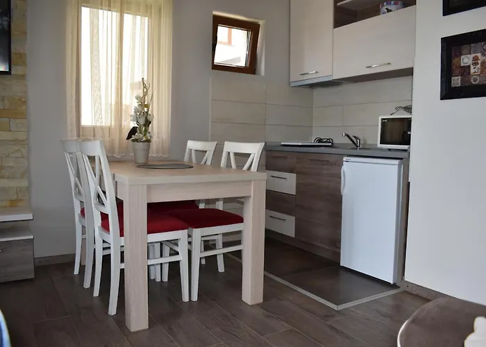 G1 U Milmari Kompleksu - Копаоник